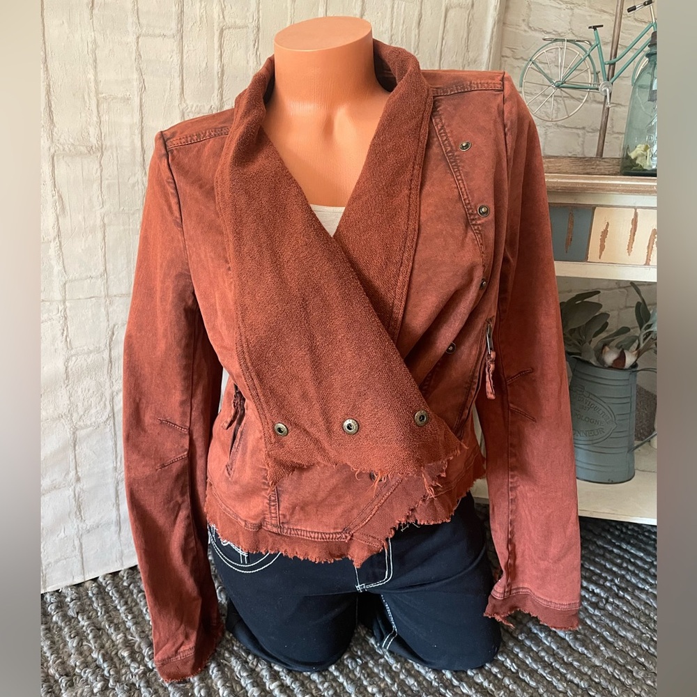 Free People Collapsing Twill Raw EdgeJacket Multifunctional S NWT!